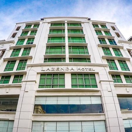 Lazenda Hotel Labuan Esterno foto